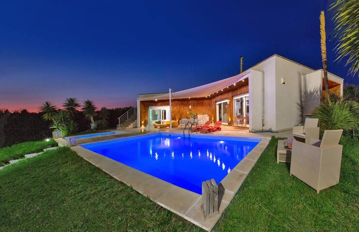 Villa Sueño By Perle di Puglia gallery image 2