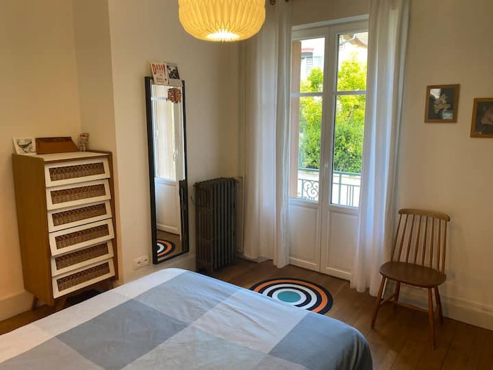 საძინებელი 1