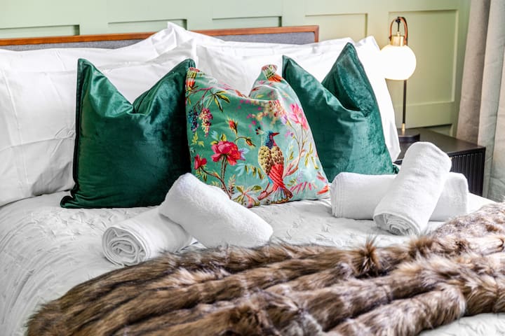 Amazonian Luxury Family Home MCR City Centre Etiha