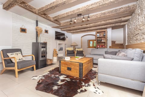 The Brévardière setting