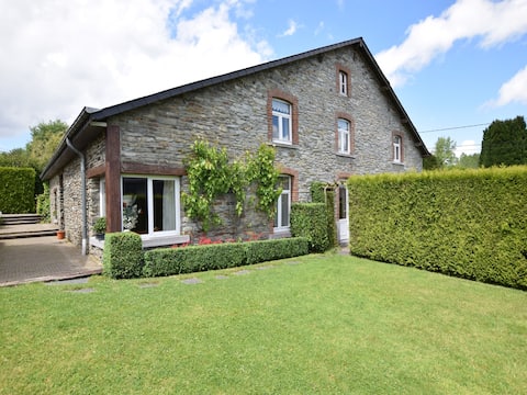 Villa with Guest House & Sauna