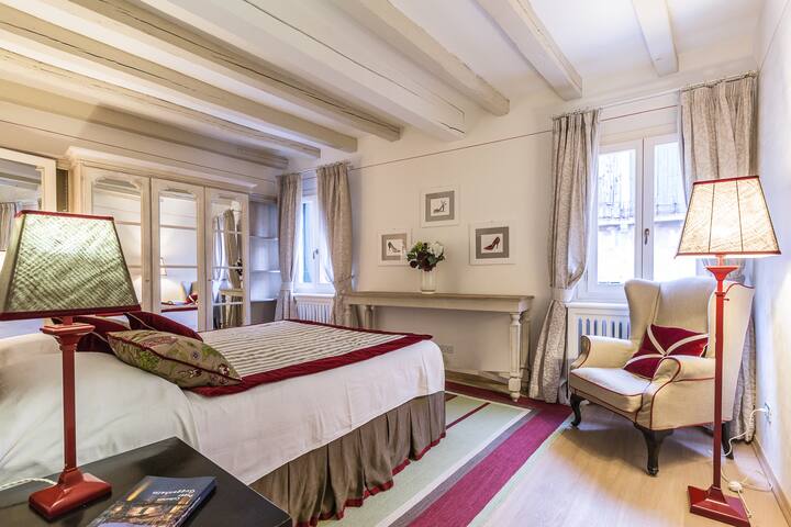 Ca’ Del Teatro Terrace in San Marco District gallery image 3