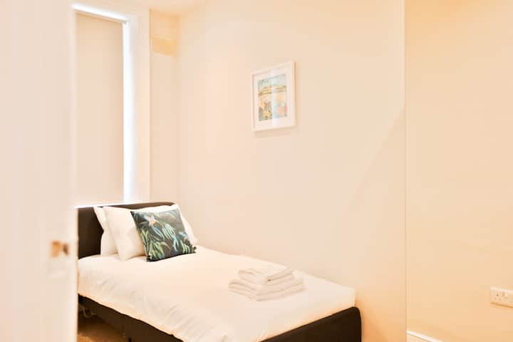 חדר שינה שני