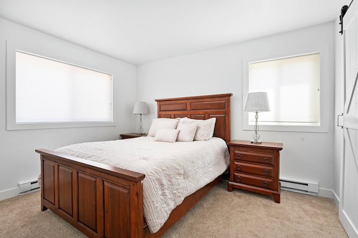 Bedroom 1 with Queen Bed