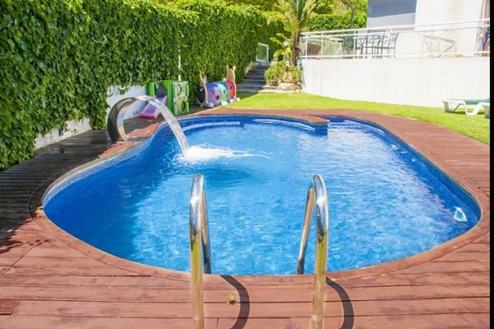 Xeckin Holidays managed Airbnb listing 2