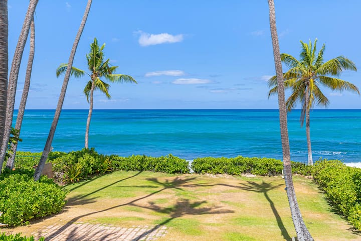 Beachfront Family Dream Vacation in Tranquil Home