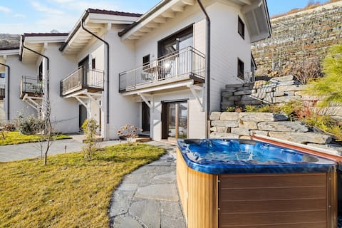 Semi-detached villa near the baths - Villa B4