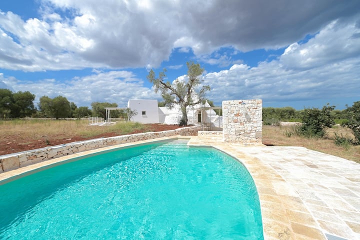Trullo White Dream Avec Piscine Privée à Ostuni - Pouilles