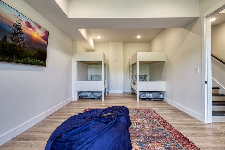 Dhomë gjumi në katin e poshtëm