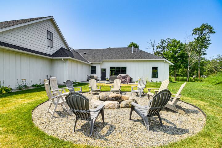 Onamia Vacation Rental ~ 1 Mi to Mille Lacs Lake! gallery image 2