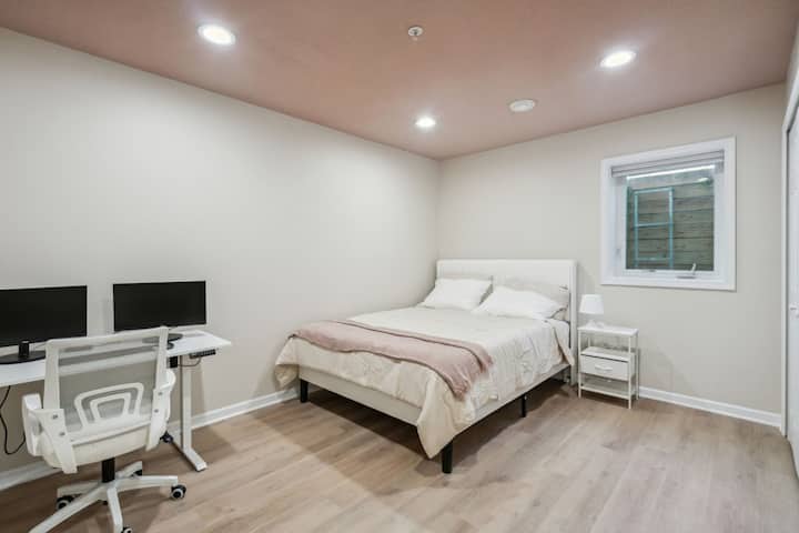 31-web-or-mls-2808-Colfax-Ave-S-31