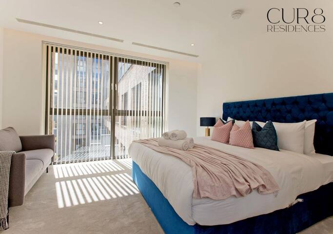 Luxury 2 Bed with Shard View & AC gallery image 2