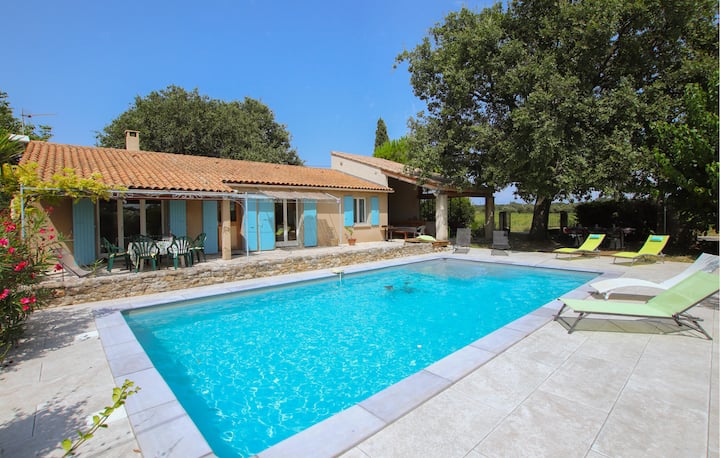 Awesome Home In La Baume-de-transit - Suze-la-Rousse