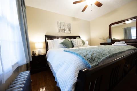 Spacious Furnished Home Near Cleveland Clinic + Ga