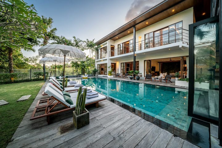 5BR in Pererenan & Minutes to Beach @Villa Selalu