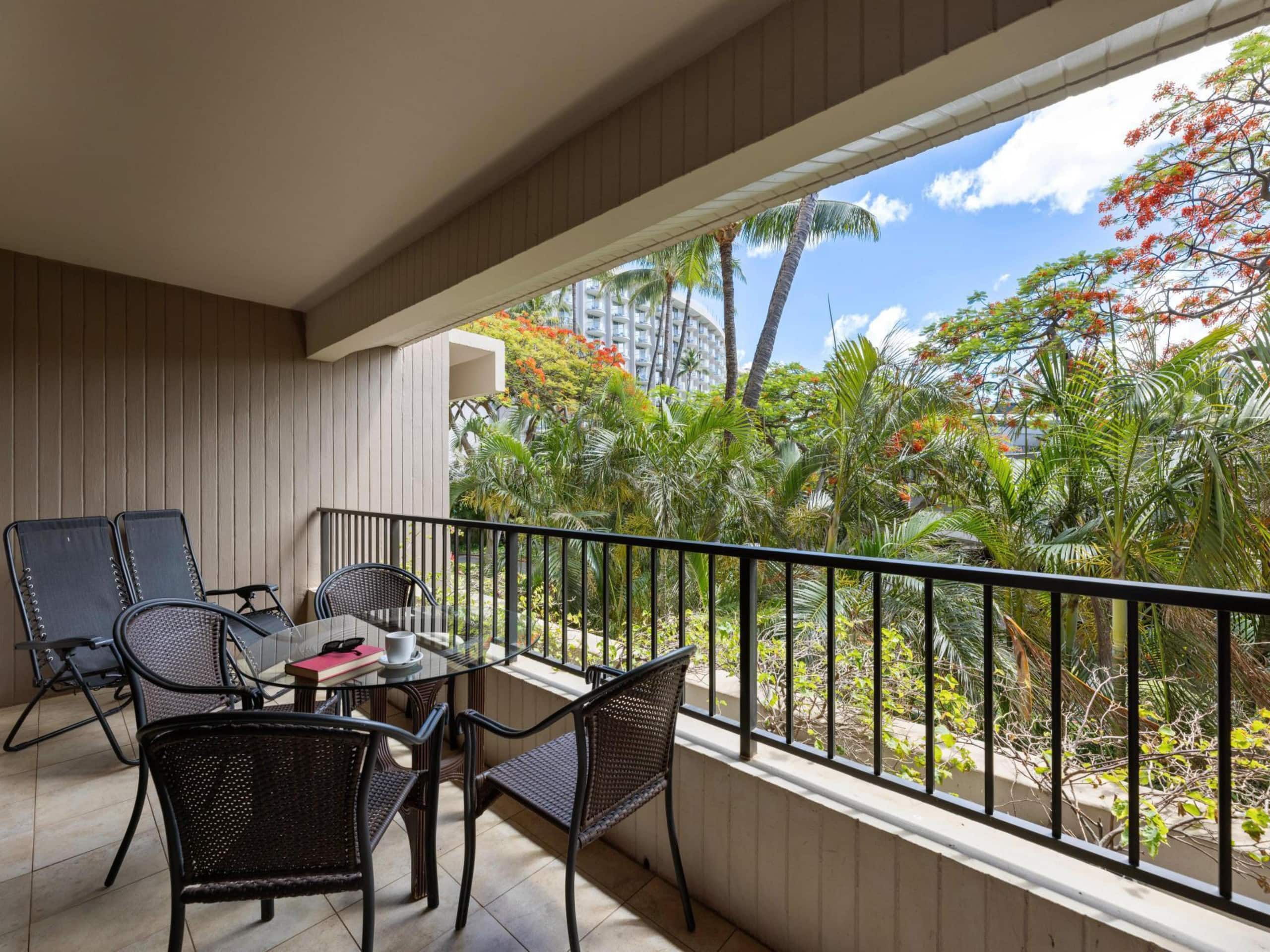 Hotel in Lahaina · ★5.0 · 2 bedrooms · 4 beds · 2 private baths - Image 11