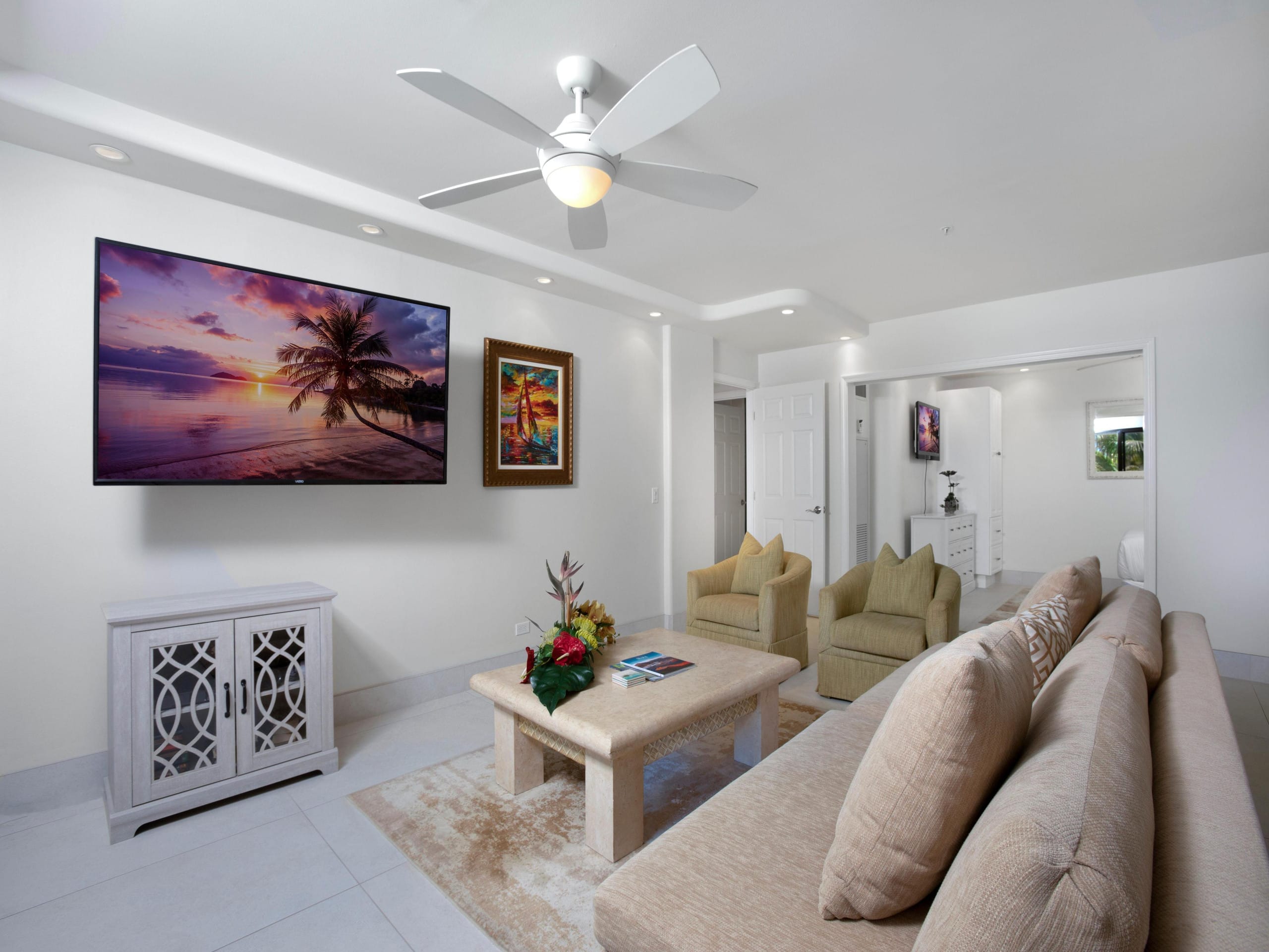 Hotel in Lahaina · ★4.75 · 3 bedrooms · 4 beds · 2 baths - Image 8