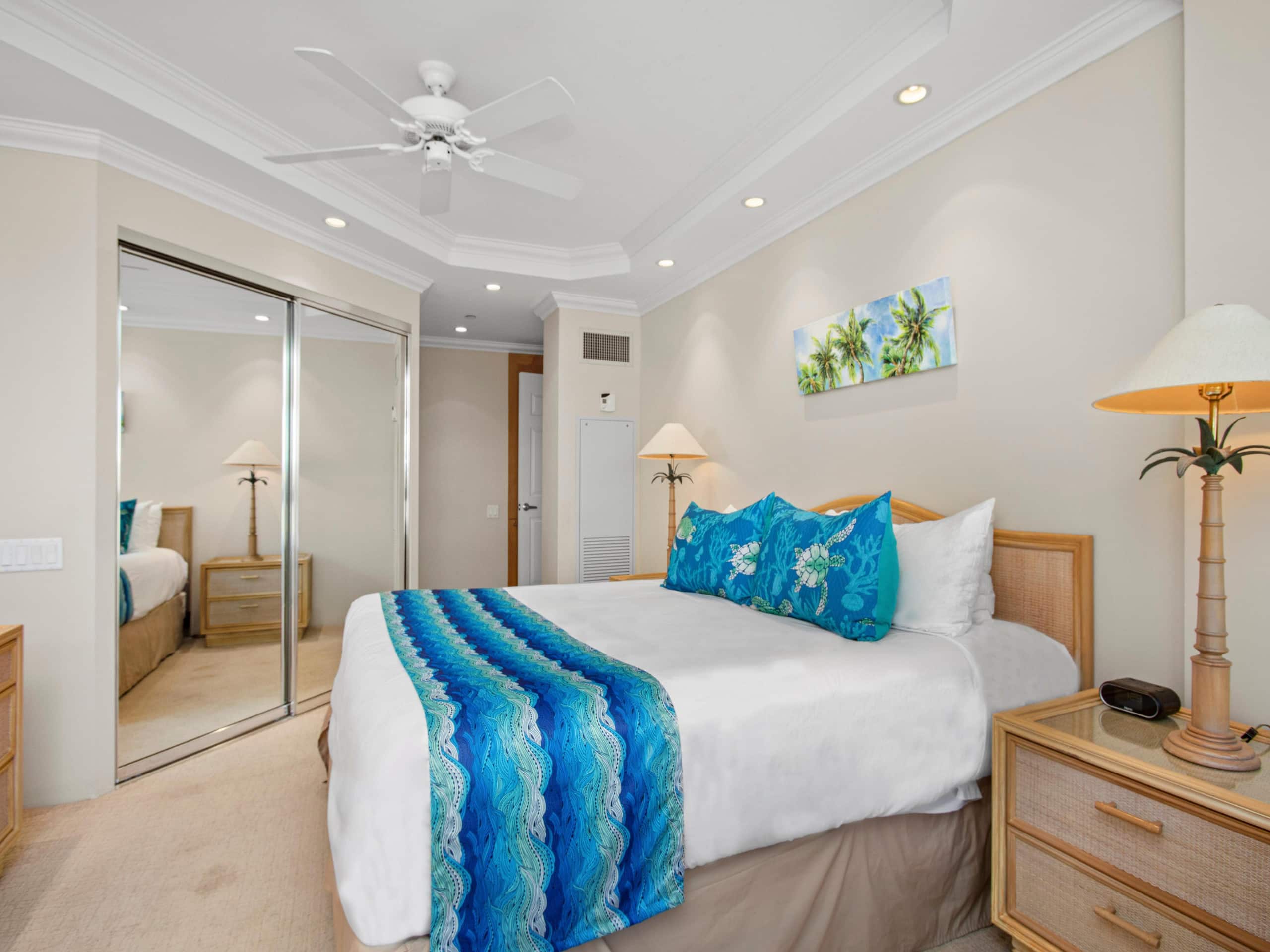 Hotel in Lahaina · ★4.86 · 3 bedrooms · 4 beds · 2 baths - Image 11
