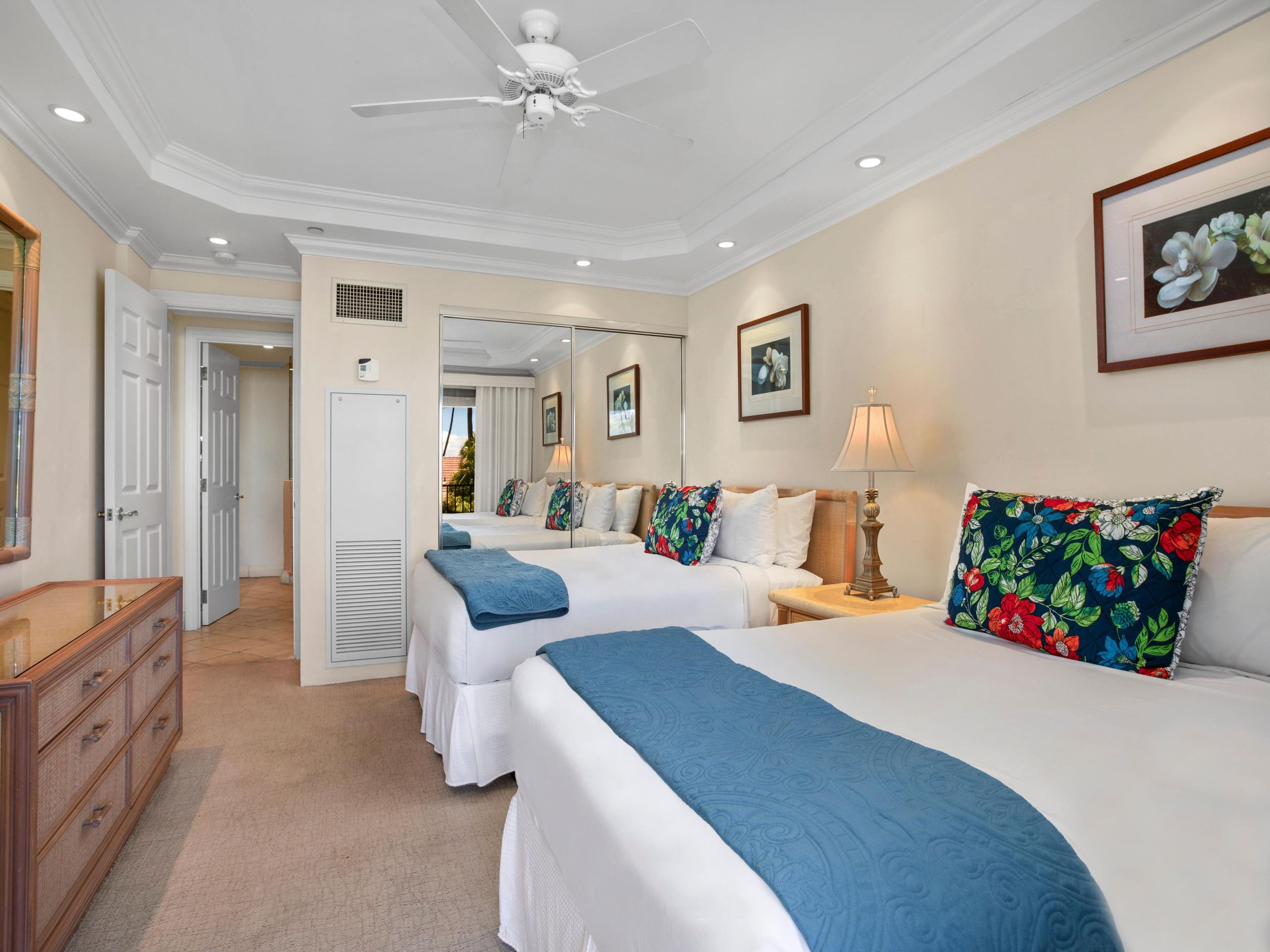 Hotel in Lahaina · ★4.86 · 3 bedrooms · 4 beds · 2 baths - Image 15
