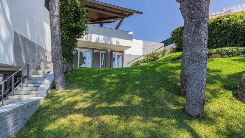 Papoilas Estoril Oceanview Villa gallery image 2