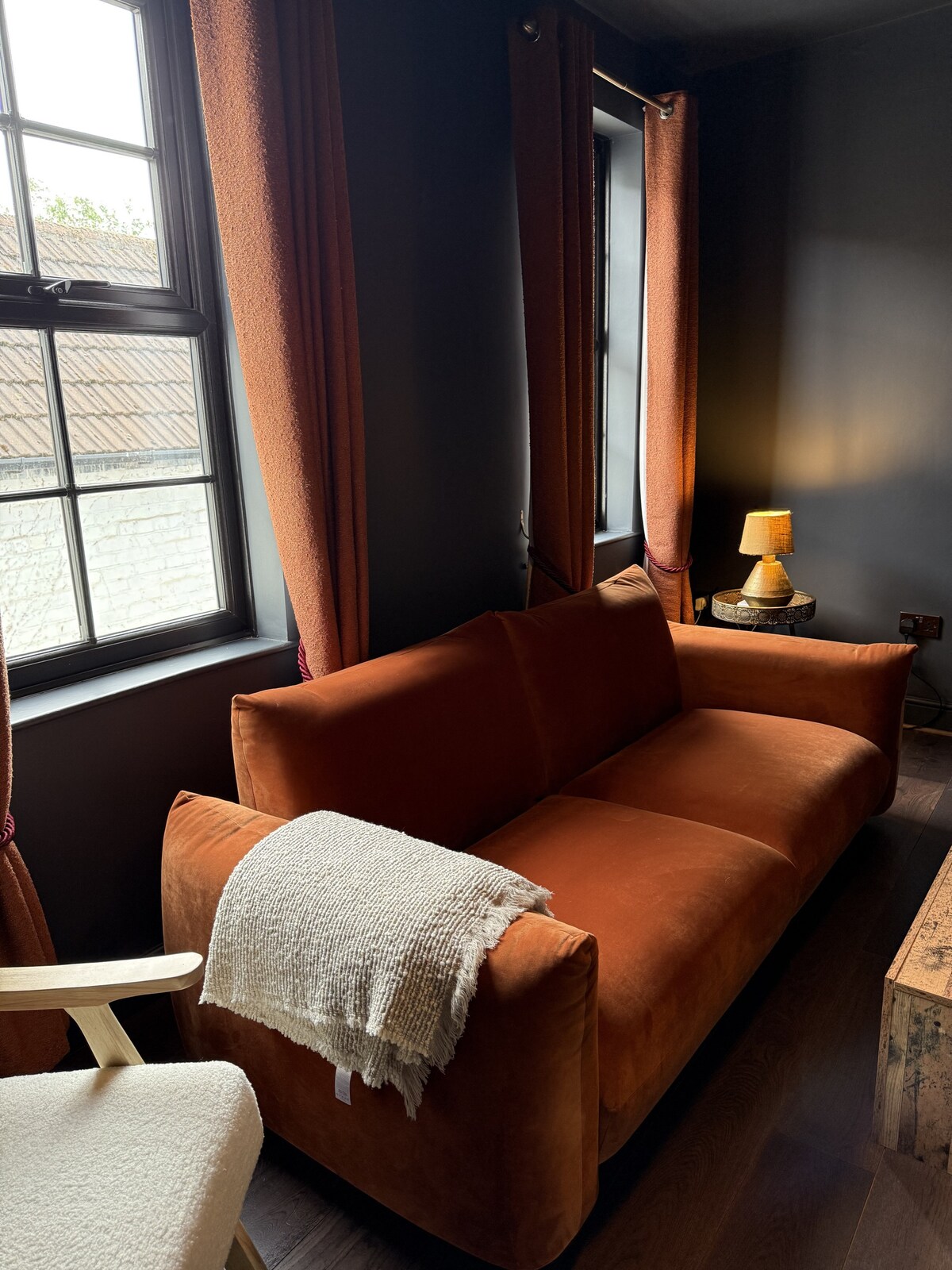 Popular Airbnb listing: Luxury City Centre Georgian Town House in Canwick