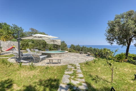 Villa Luce del Sol Lux with Pool – L