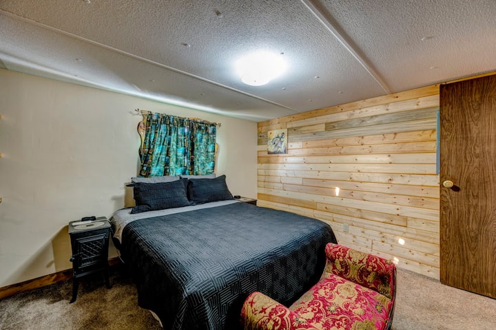 Hot Tub | Pet-friendly | Serene Mountain Escape - Wyoming