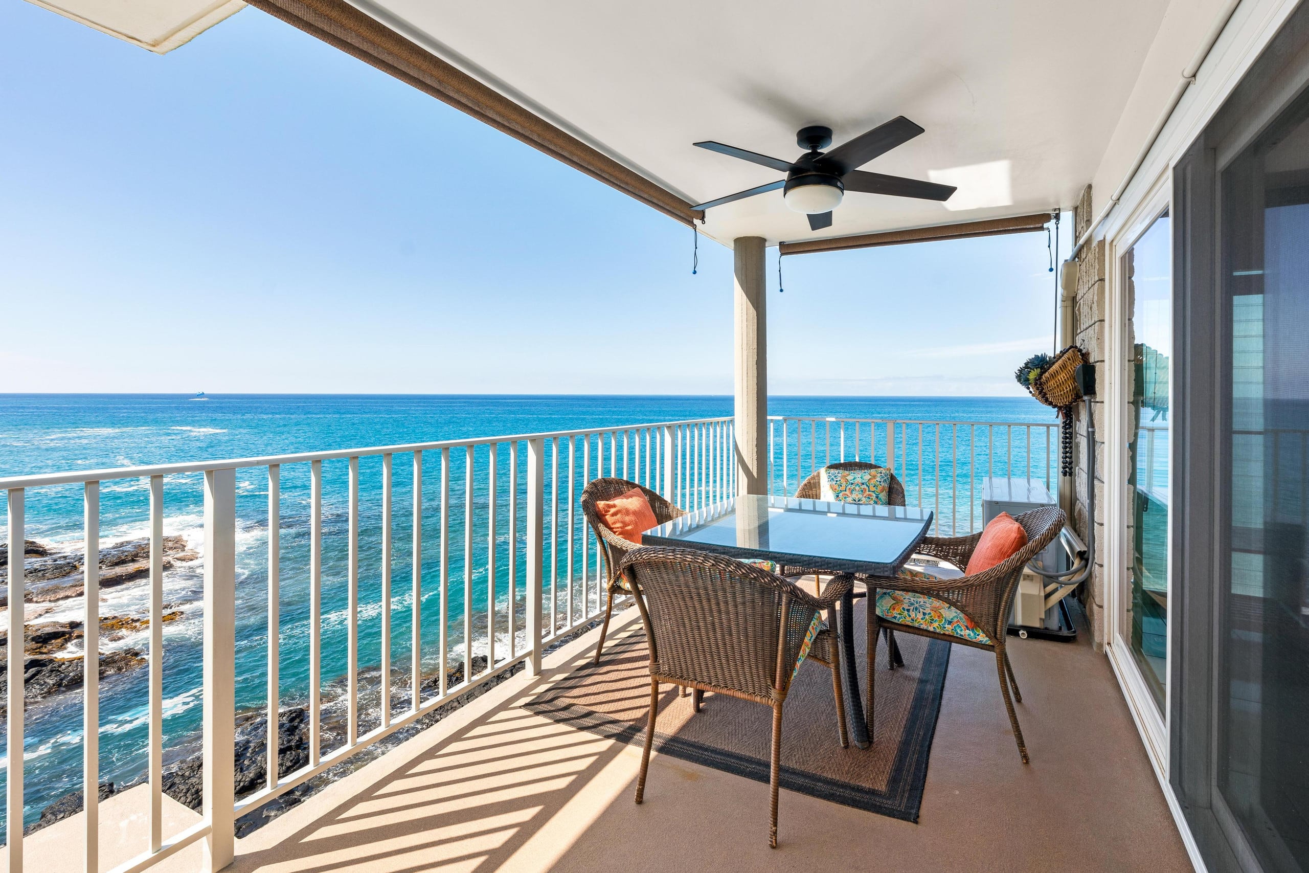 Condo in Kailua-Kona · ★4.73 · 2 bedrooms · 2 beds · 2 baths - Image 10