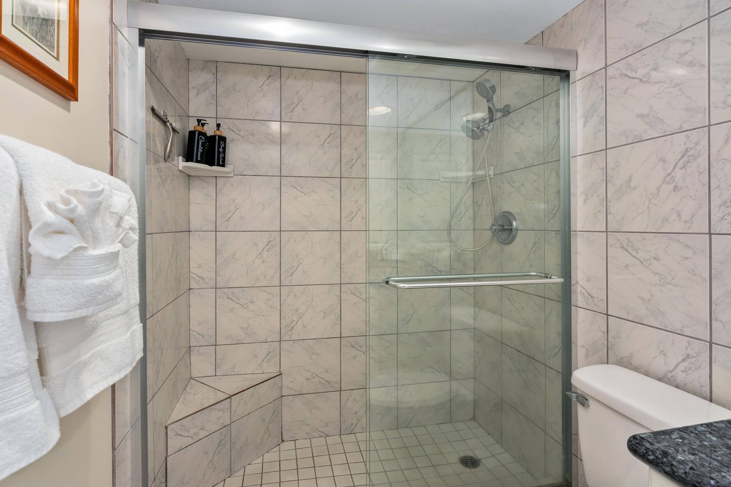 Condo in Kailua-Kona · ★4.73 · 2 bedrooms · 2 beds · 2 baths - Image 21