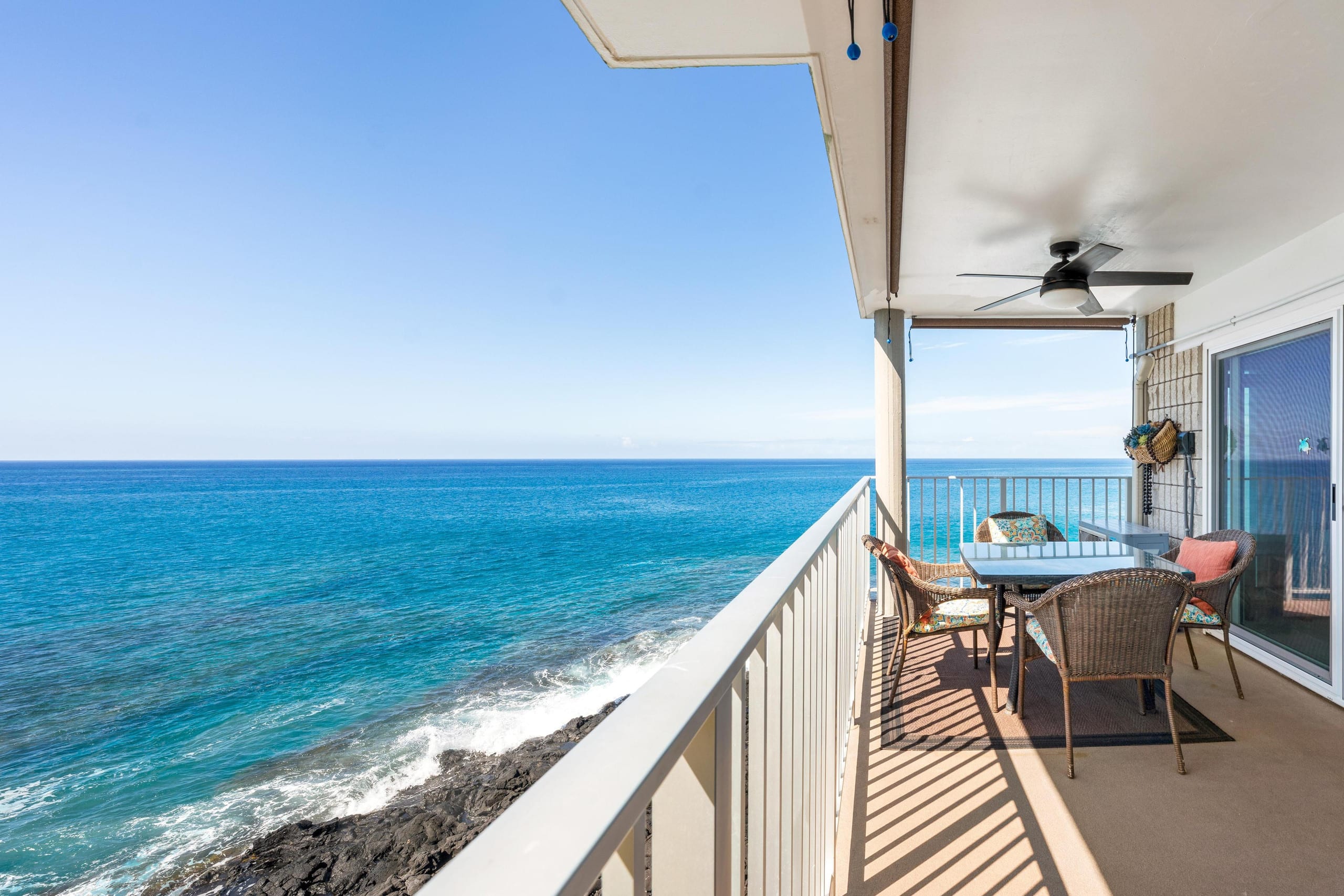 Condo in Kailua-Kona · ★4.73 · 2 bedrooms · 2 beds · 2 baths - Image 1