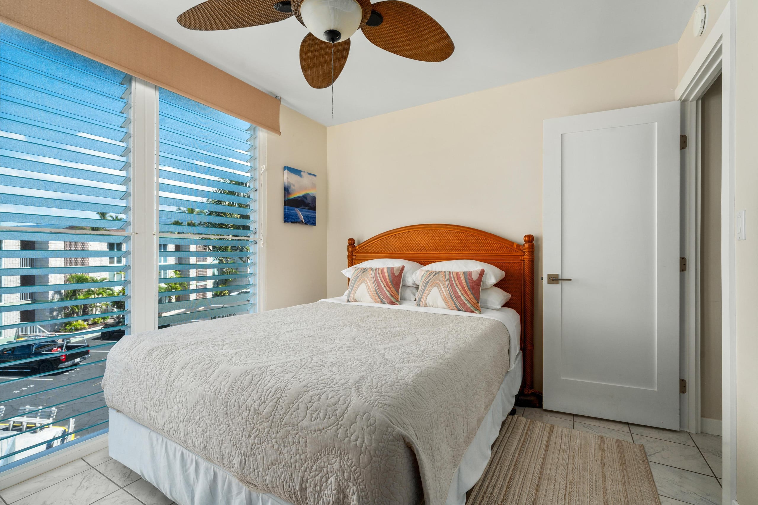 Condo in Kailua-Kona · ★4.73 · 2 bedrooms · 2 beds · 2 baths - Image 25
