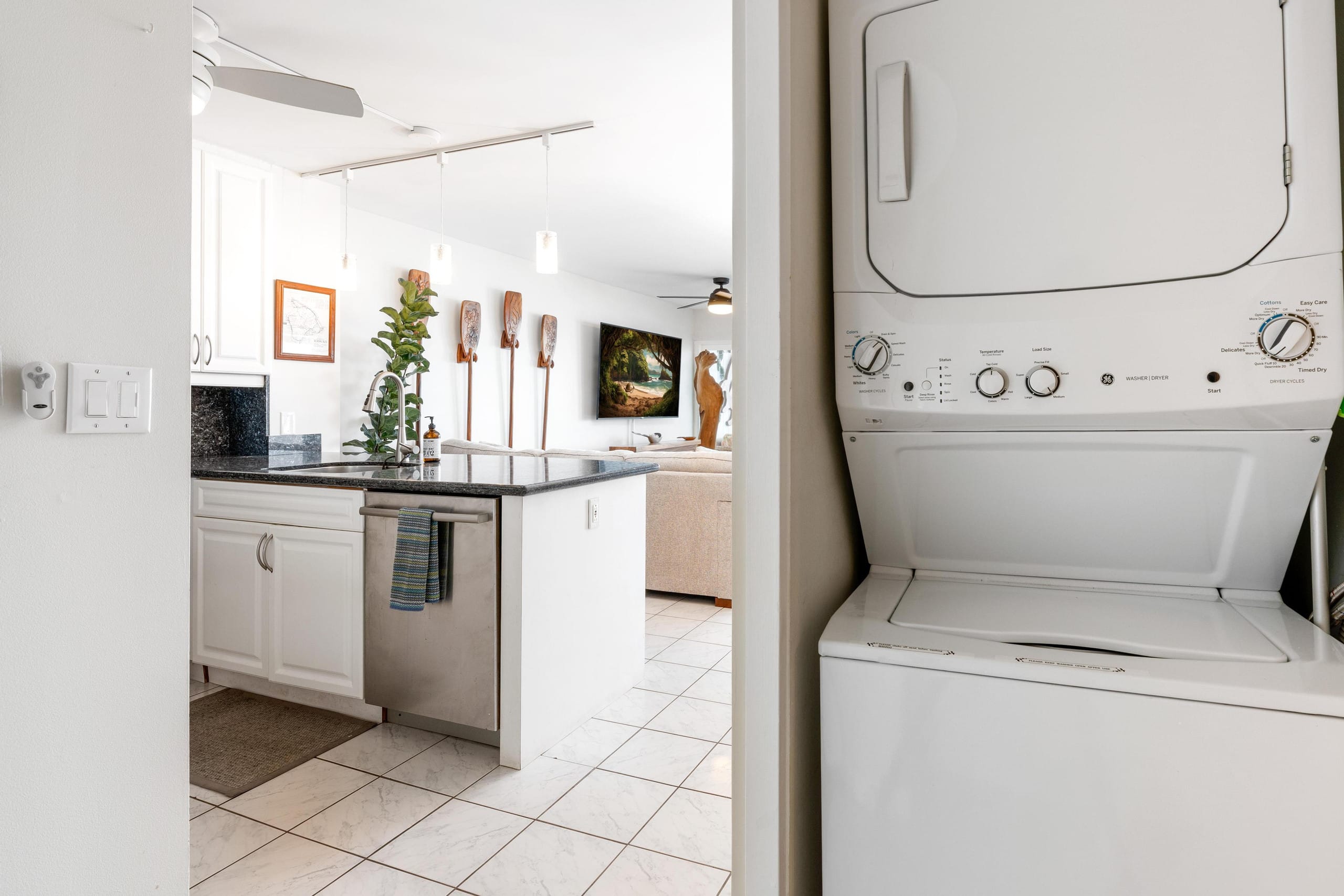Condo in Kailua-Kona · ★4.73 · 2 bedrooms · 2 beds · 2 baths - Image 27