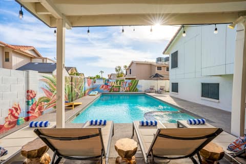 Rock Climbing Wall~Pool& Mini Golf~Game Room~Mural