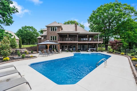 Rolling Hills Family Home