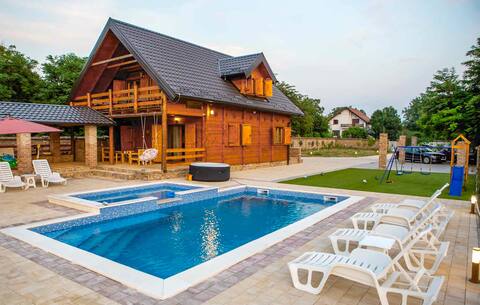 4 bedroom awesome home in Vukovar