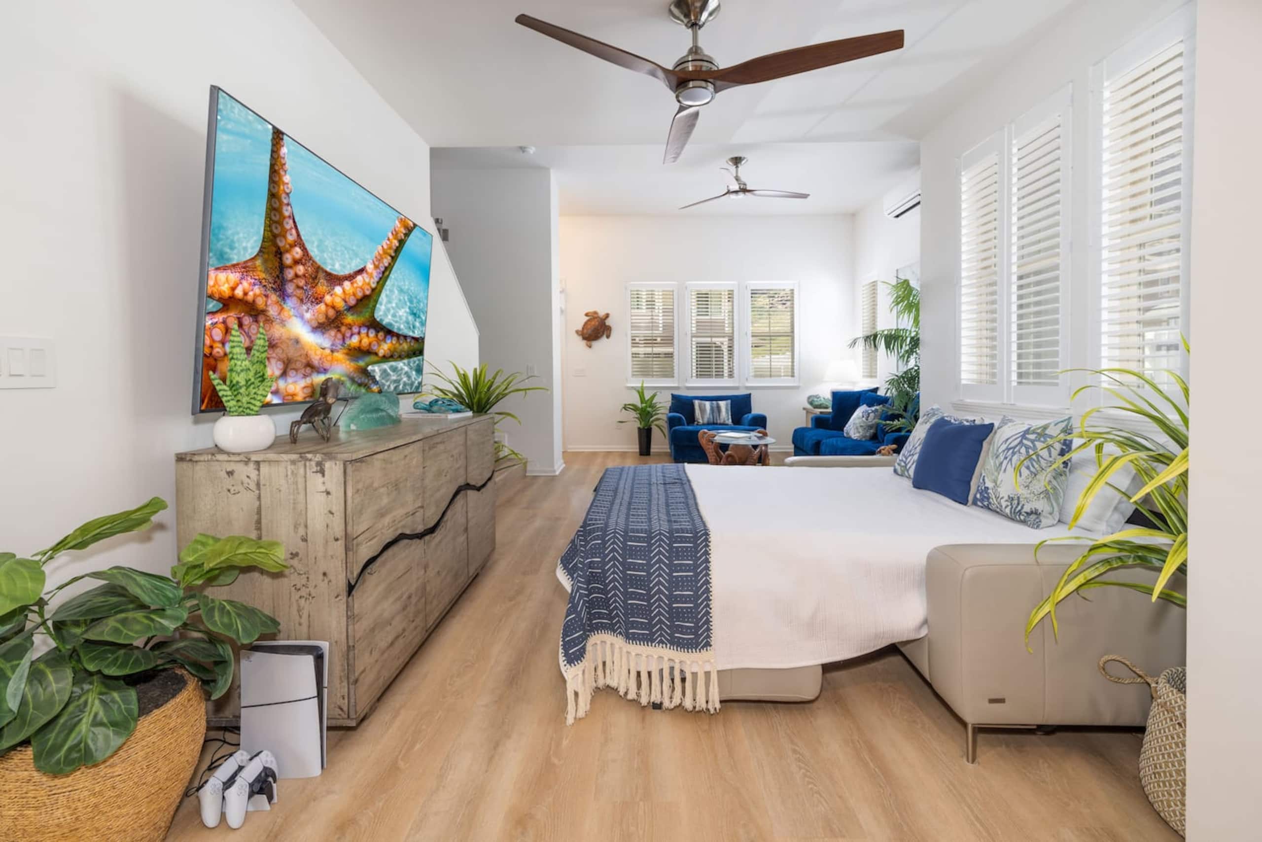 Home in Waianae · ★4.99 · 4 bedrooms · 7 beds · 2.5 private baths - Image 8