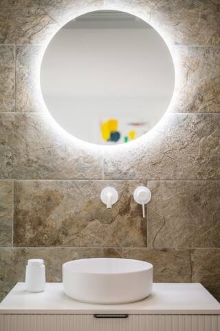 Villa N°16 Luxurious comfort in the Marina gallery image 3