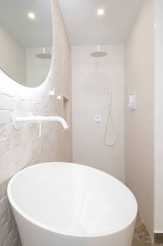 Villa N°16 Luxurious comfort in the Marina gallery image 5