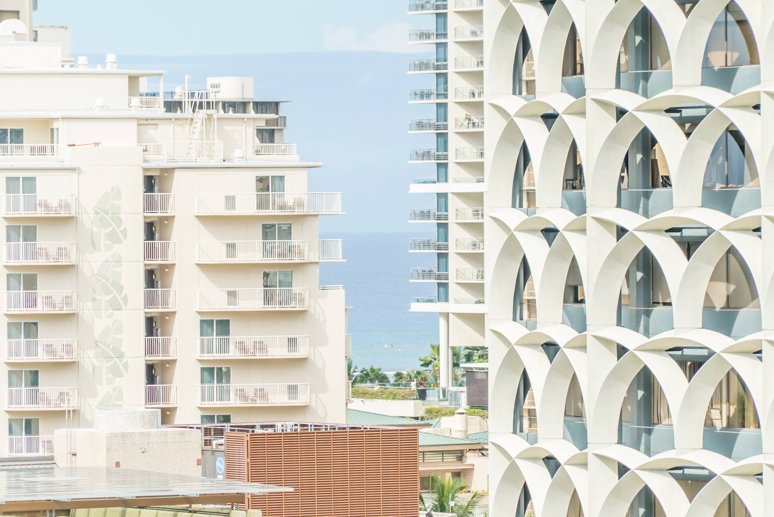 Condo in Honolulu · ★4.4 · 1 bedroom · 2 beds · 1 private bath - Image 30