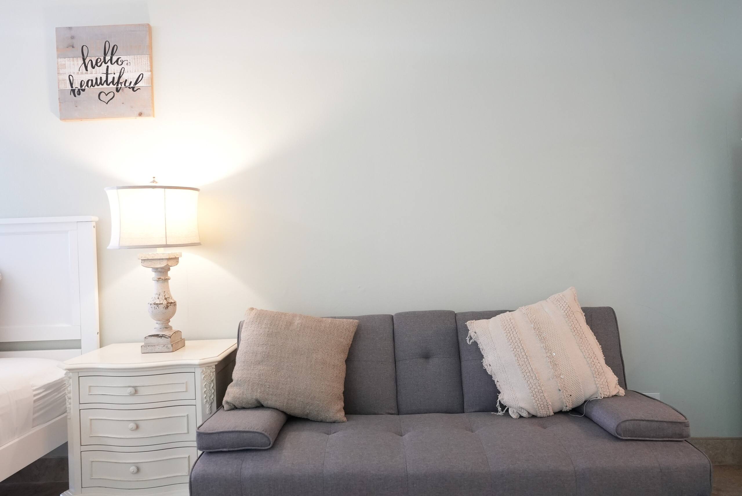 Condo in Honolulu · ★4.4 · 1 bedroom · 2 beds · 1 private bath - Image 18
