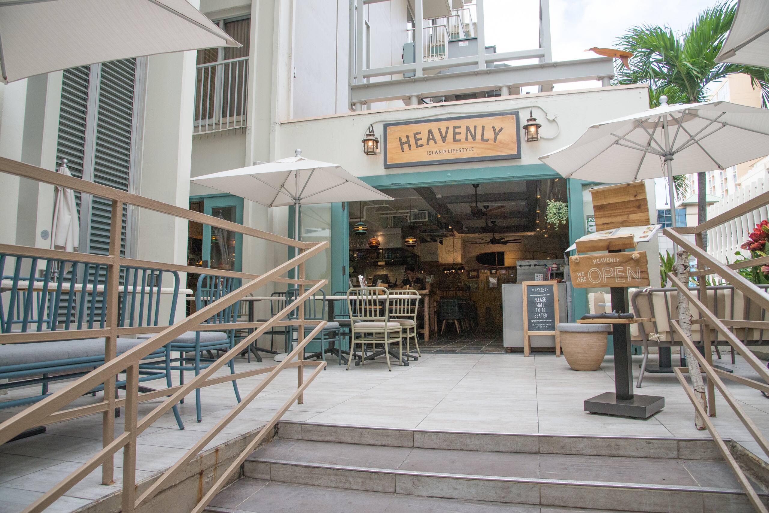 Condo in Honolulu · ★4.4 · 1 bedroom · 2 beds · 1 private bath - Image 13
