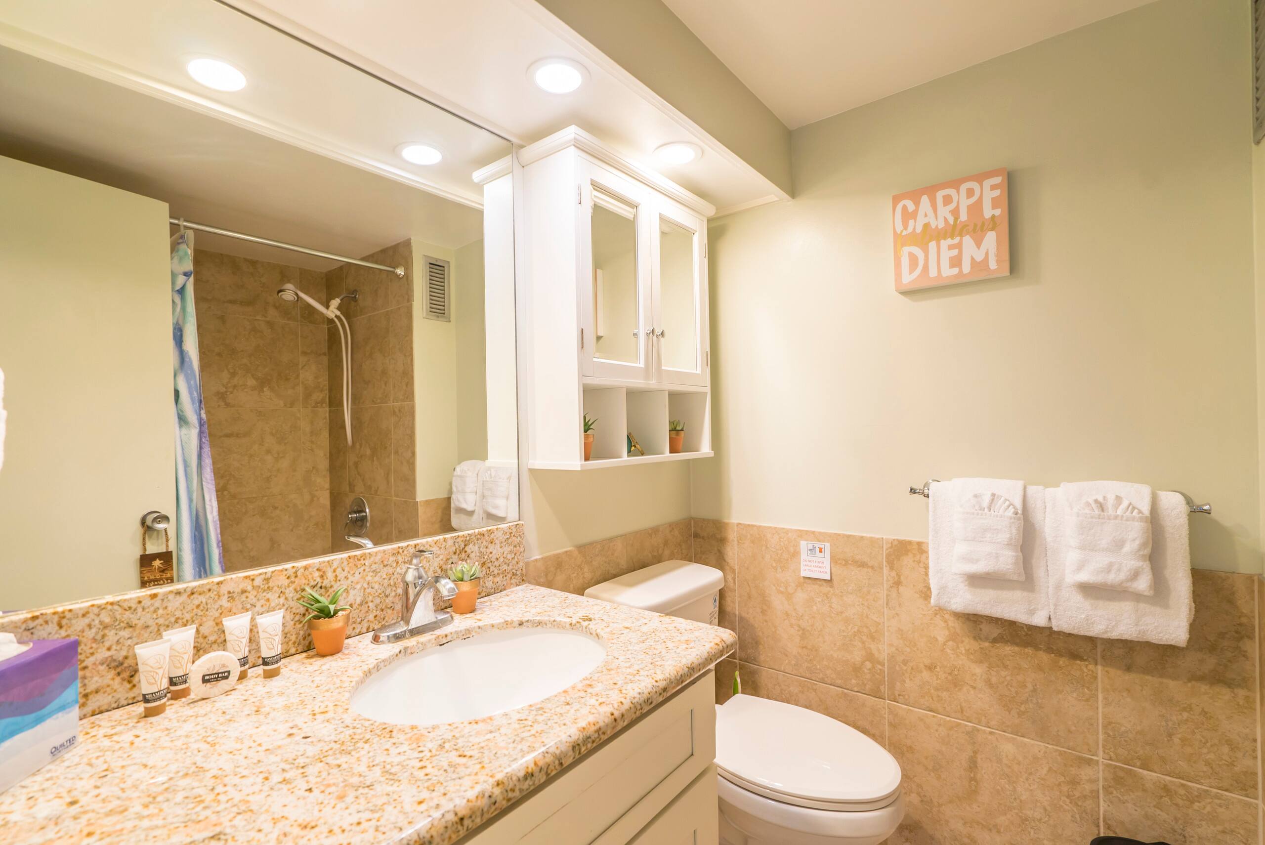 Condo in Honolulu · ★4.4 · 1 bedroom · 2 beds · 1 private bath - Image 23