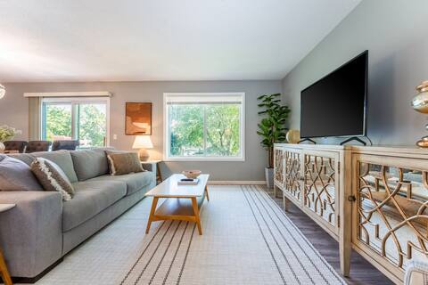 Spacious 4BR Home in Minneapolis