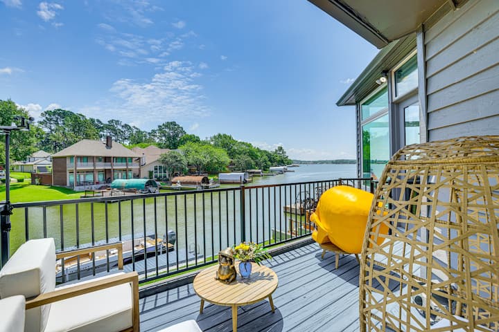 Exquisite Canal-front Home: Access To Lake Conroe! - 컨로우