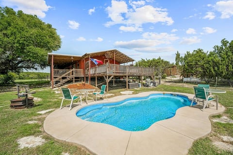 Secluded 3BR Cabin W/ Pool | Patio Views | BBQ