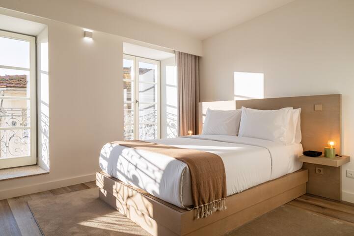 5 Fervença Boutique Palace Flats by HostWise gallery image 3