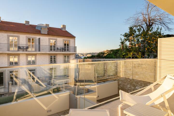 6 Fervença Boutique Palace Flats by HostWise gallery image 4