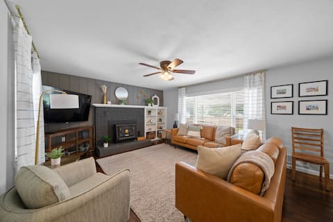 Family Favorite_Sleeps 13_4BR_Relax and Unwind