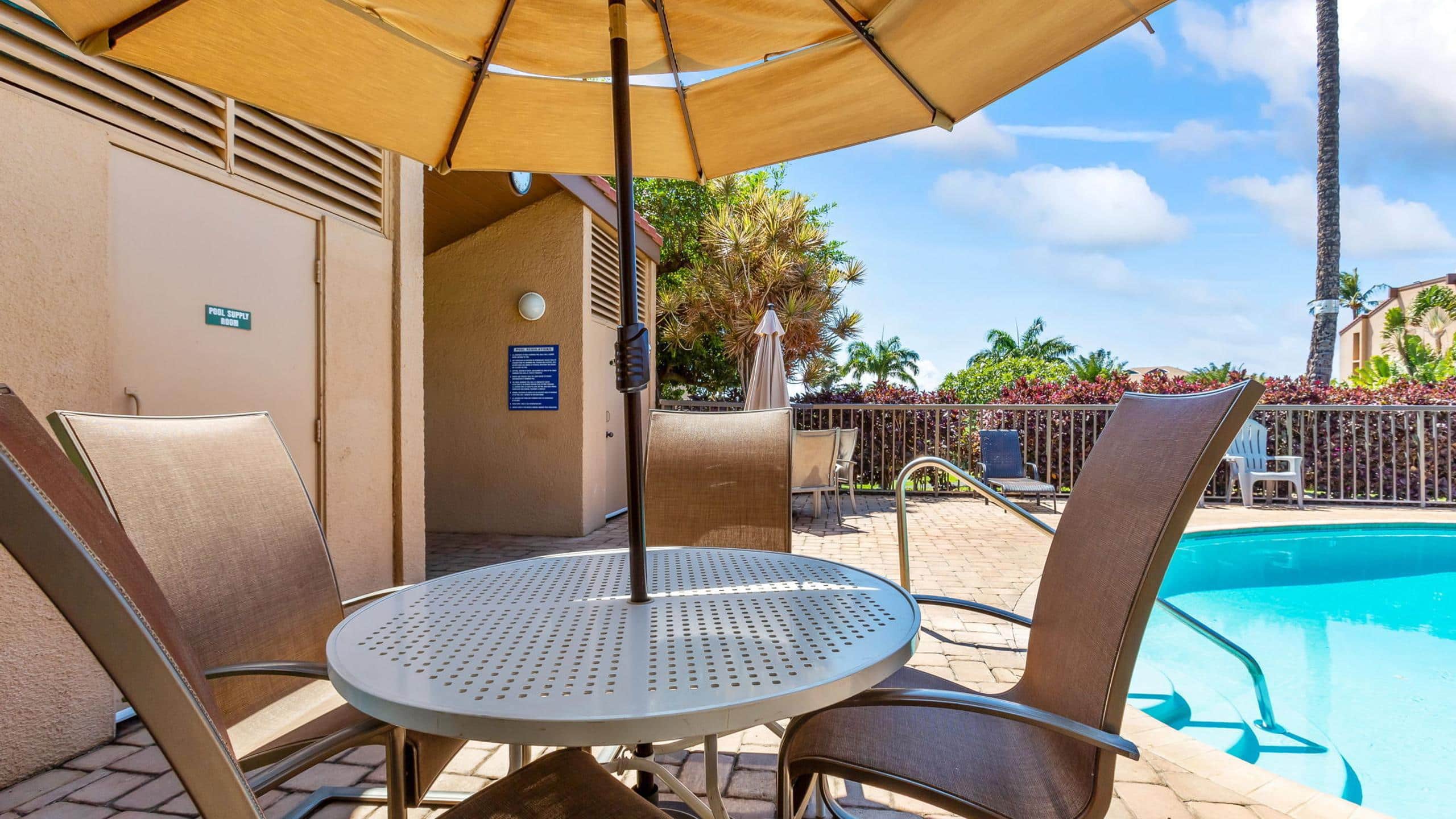 Condo in Kihei · ★4.84 · 1 bedroom · 2 beds · 1 bath - Image 40