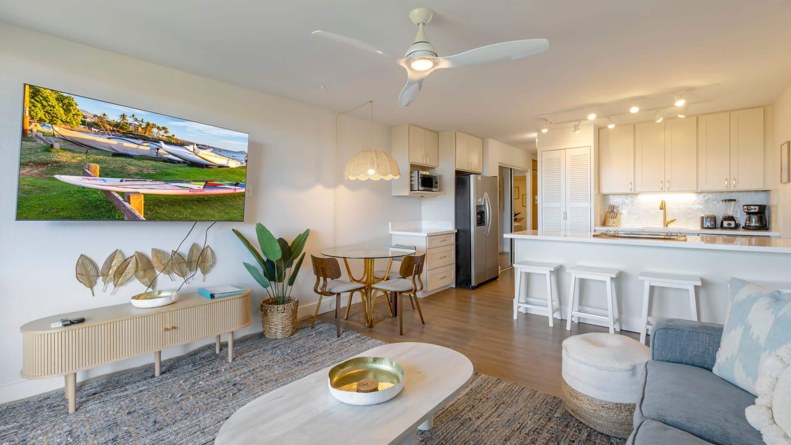 Condo in Kihei · ★4.84 · 1 bedroom · 2 beds · 1 bath - Image 4